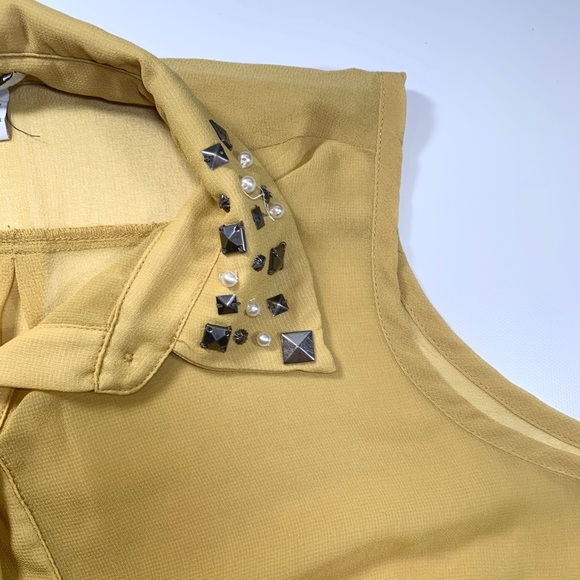 Bar III Sleeveless Studded Collared Button Small Mustard Color Yellow Top - Picture 6 of 8